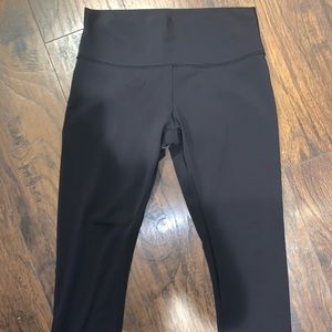 Lululemon Wonder  Under crop leggings